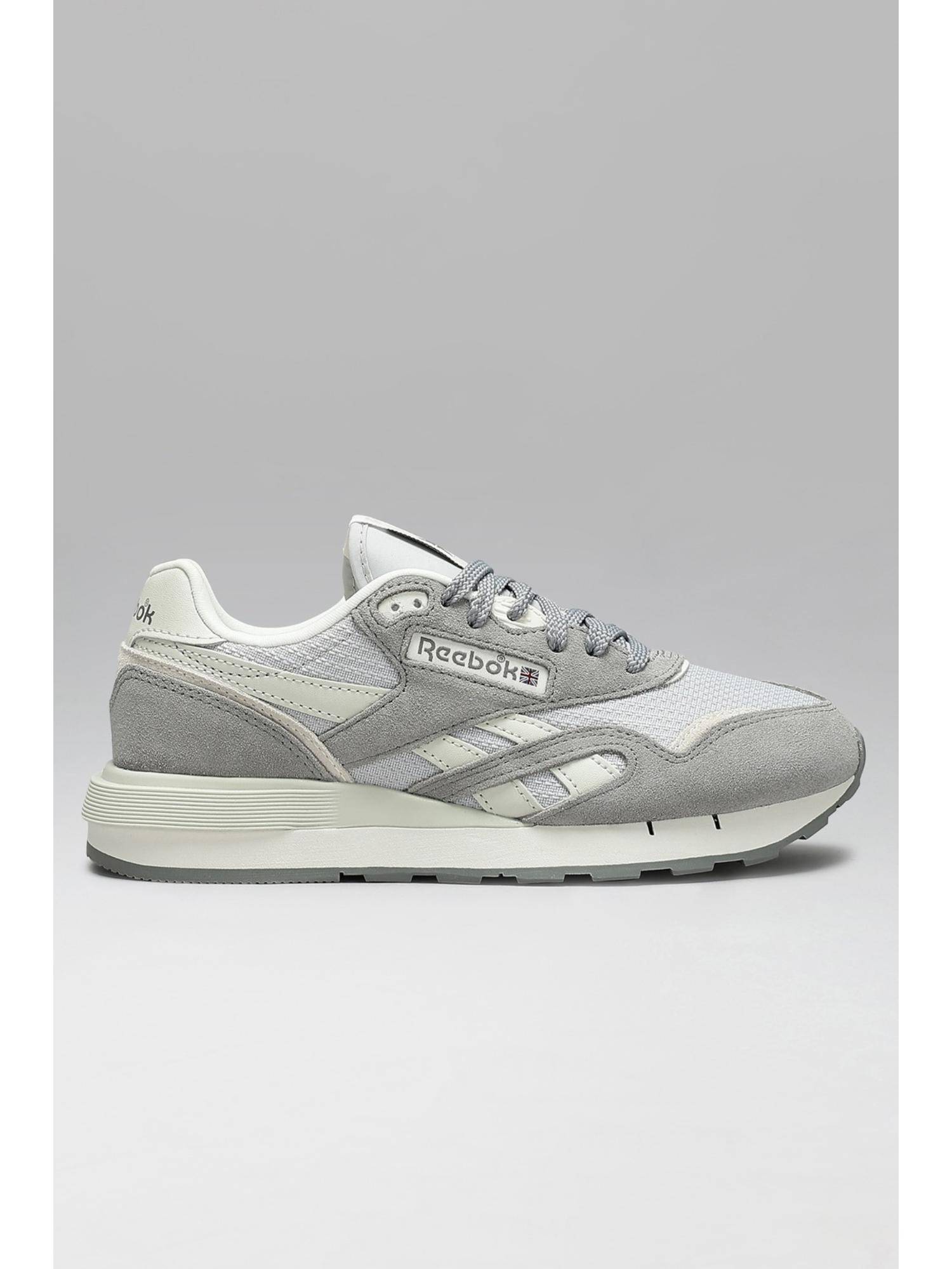 Sepatu Reebok Grey Buy Reebok Womens Grey Classics Sneakers Online