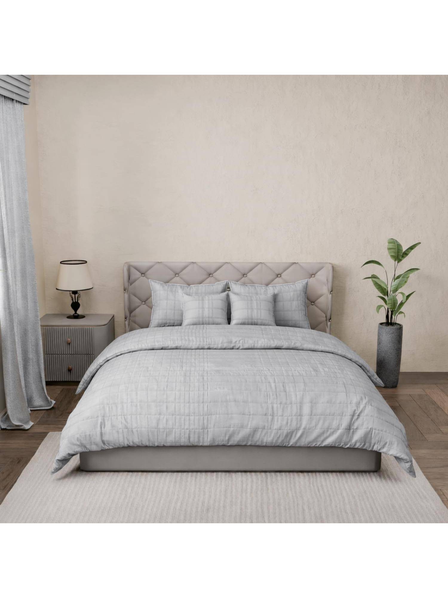 Nesterra Poly Rich Blended Textile Silver Sage Veil Bedsheet with 4 Pillow Cover