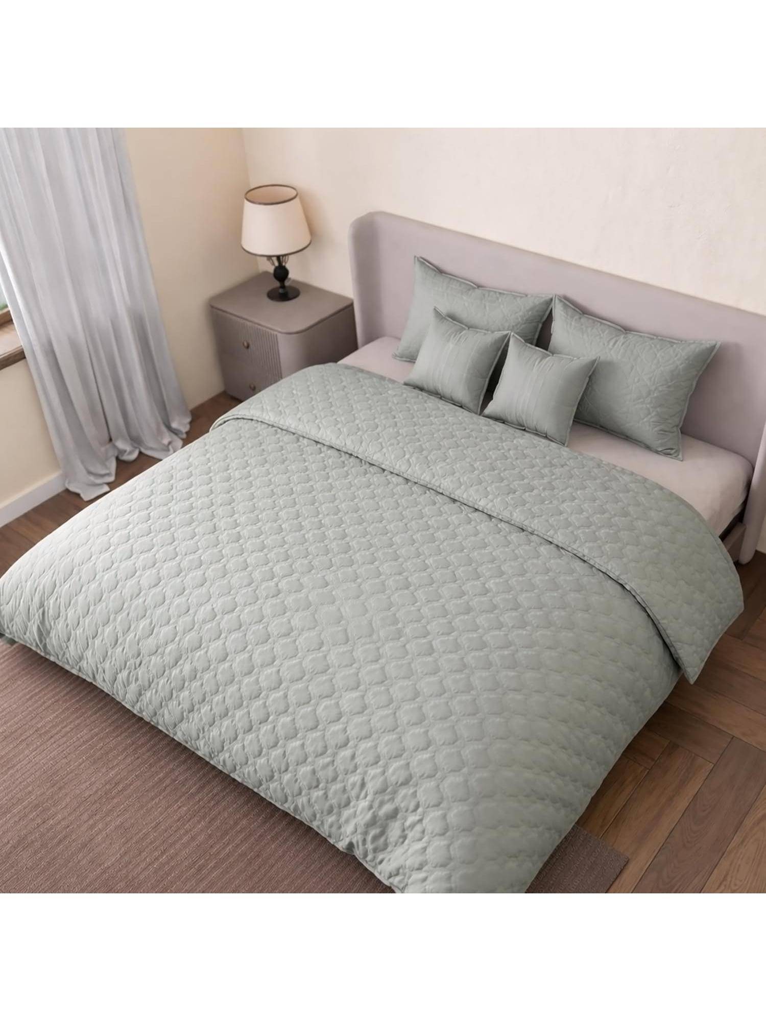 Nesterra Poly Rich Blended Textile Blush Sand Whisper Bedsheet with 4 Pillow Cover