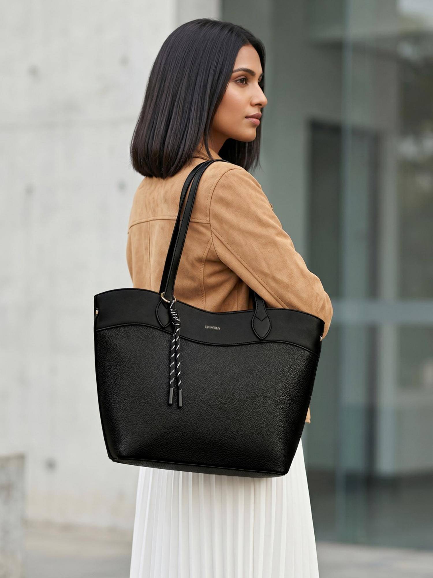 ROCIA By Regal Black Women Classic Day Tote Bag