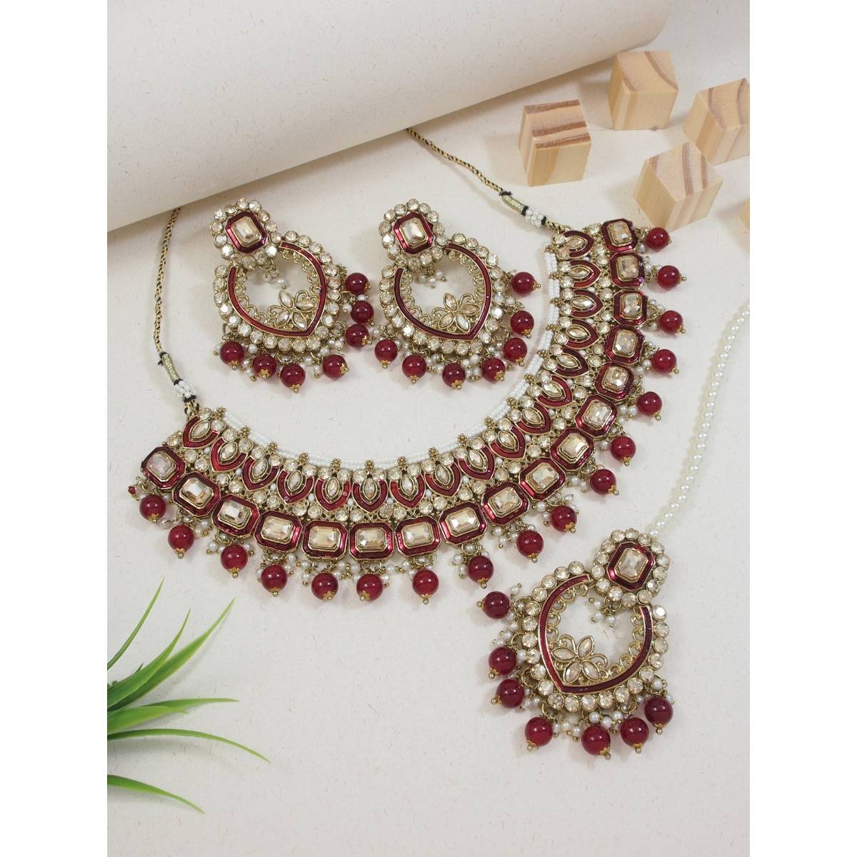 I Jewels Maroon Gold Plated Traditional Kundan Pearl Chocker with Earrings & Maangtikka (K7297M)