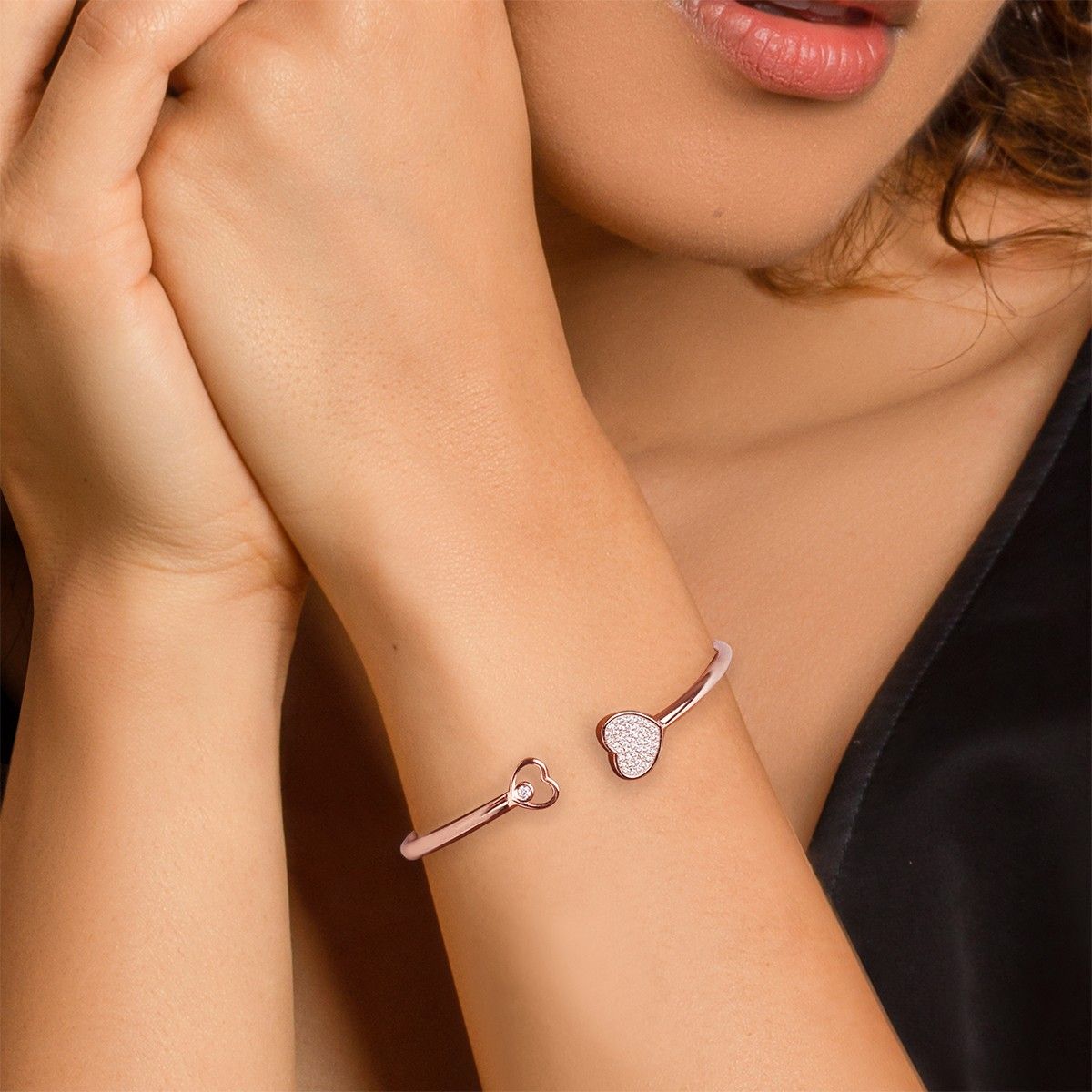 Buy Karatcart Platinum Plated Purple Heart Shaped Bracelet for Women at  Amazonin