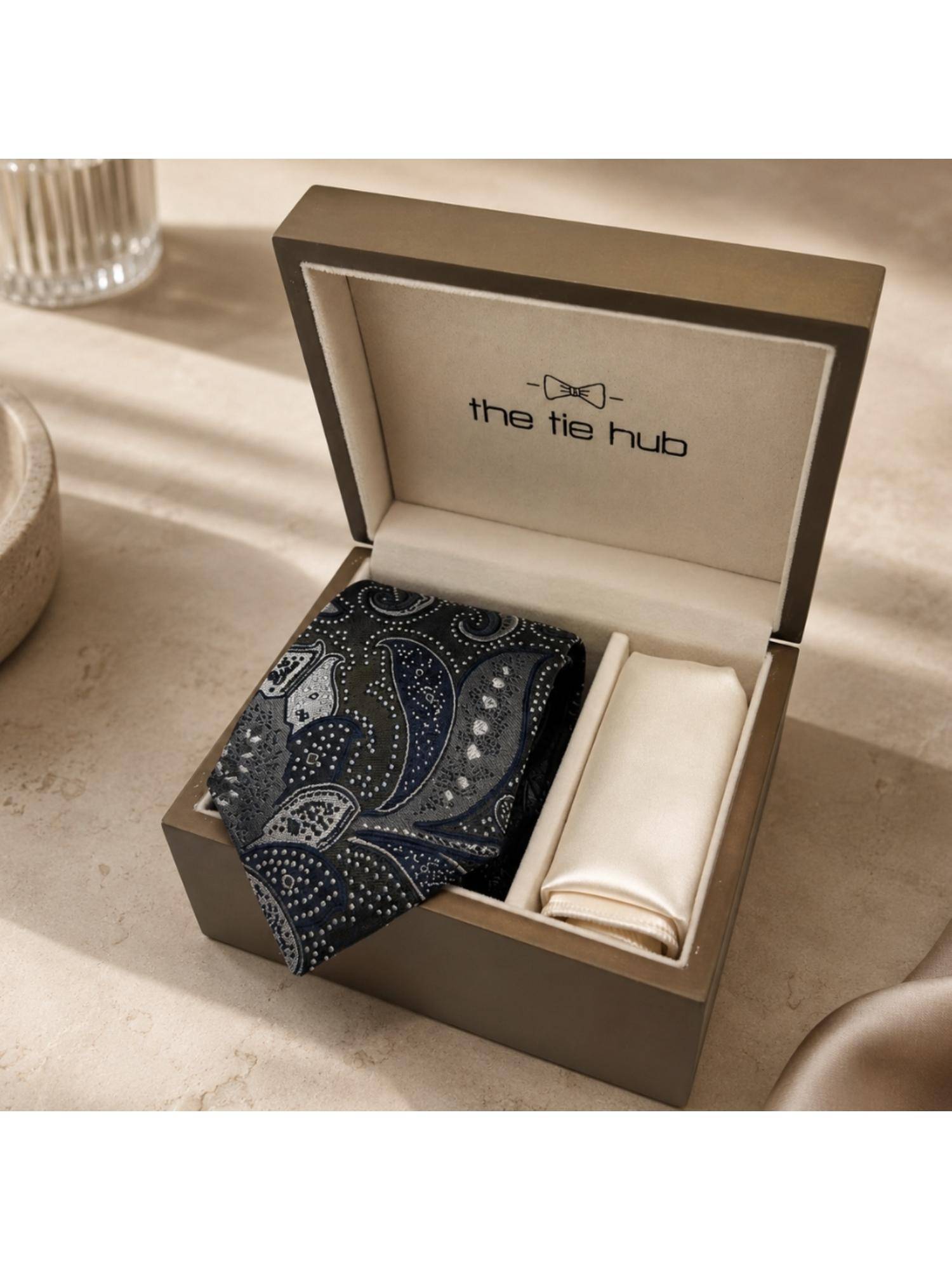 The Tie Hub Green Silk Paisley Formal Wear Gift Set For Men