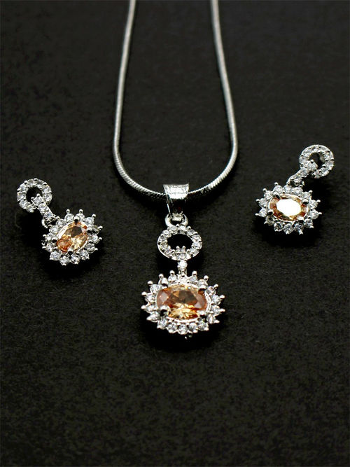 Amavi Eye Of Heaven Pendant Set Buy Amavi Eye Of Heaven Pendant Set Online At Best Price In India Nykaa It is high time you start your shopping. nykaa