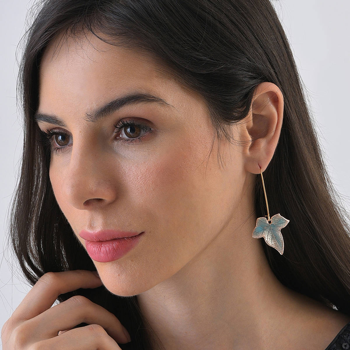 SOHI Multi Color Contemporary Drop Earrings