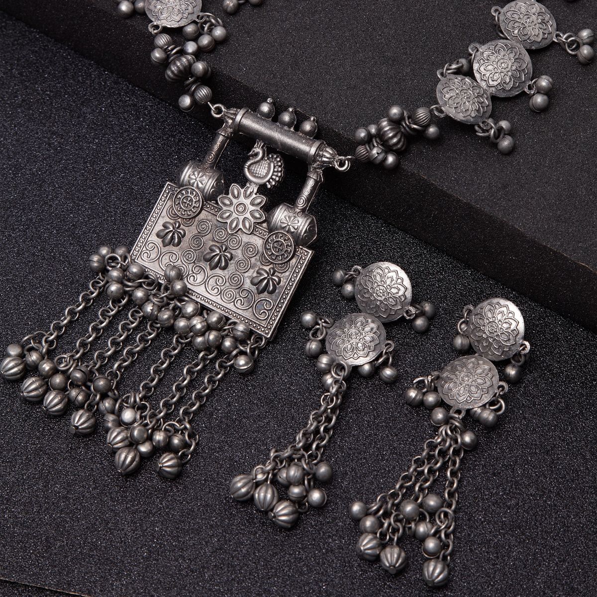 Rajasthani black shop metal jewellery online