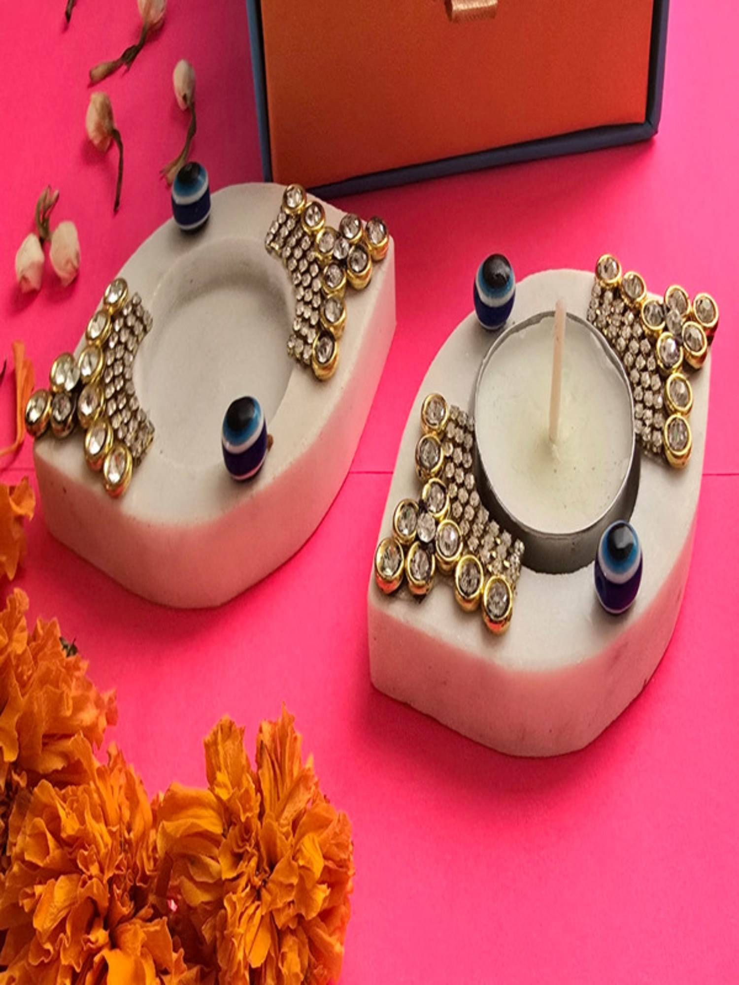 Homearte Marble Eye Shape Tealight Holder Set