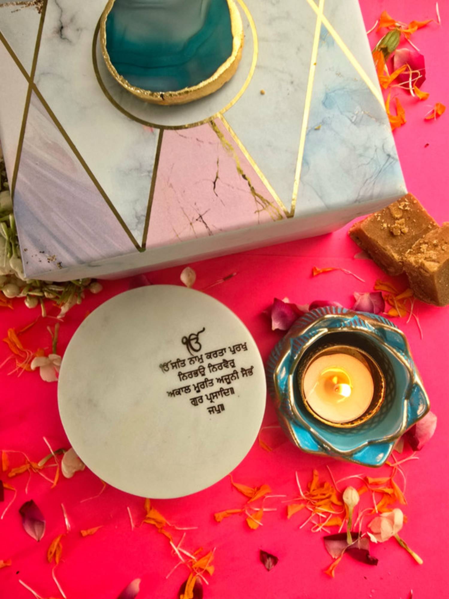 Homearte White Marble Ik Onkar Choki and Polyresin Tea Light Holder