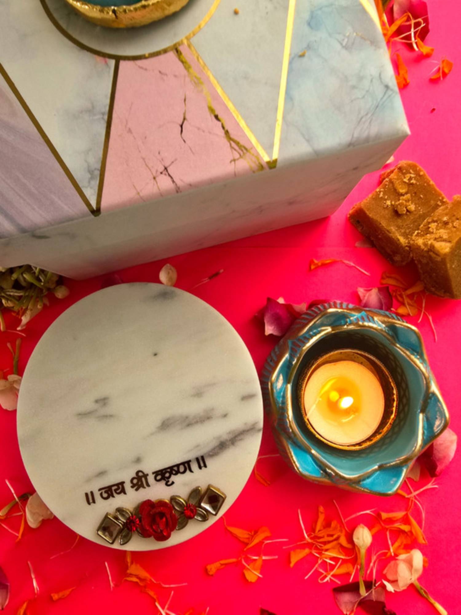 Homearte White Marble Jai Shree Krishna Choki and Polyresin Tea Light Holder
