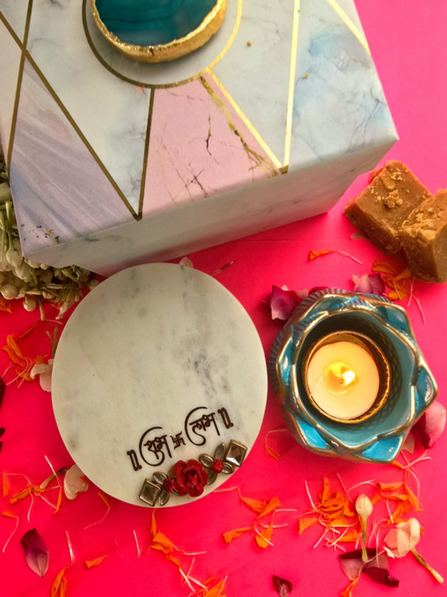Homearte White Marble Shubh Labh Choki and Polyresin Tea Light Holder