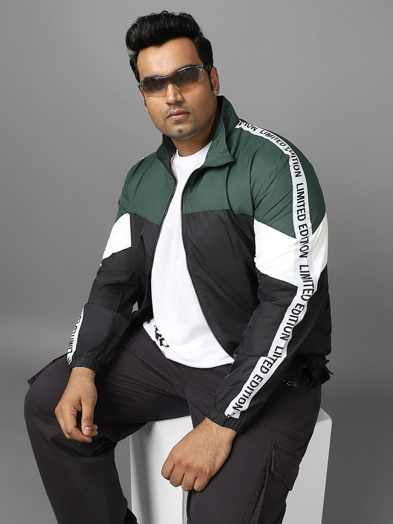 Plus size windcheater top
