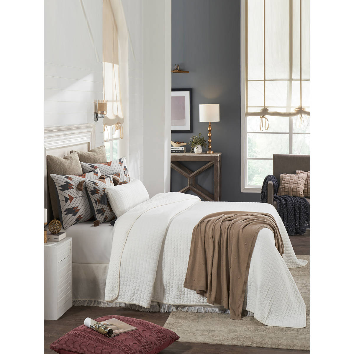 PLUCHI Sabah Cotton Polyester Filled Bedcover with 2 Pillow & 3 Cushion Covers (King)