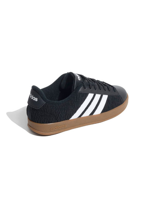 adidas gazelle silver green womens adidas Men's Daily 4.0 Sneaker