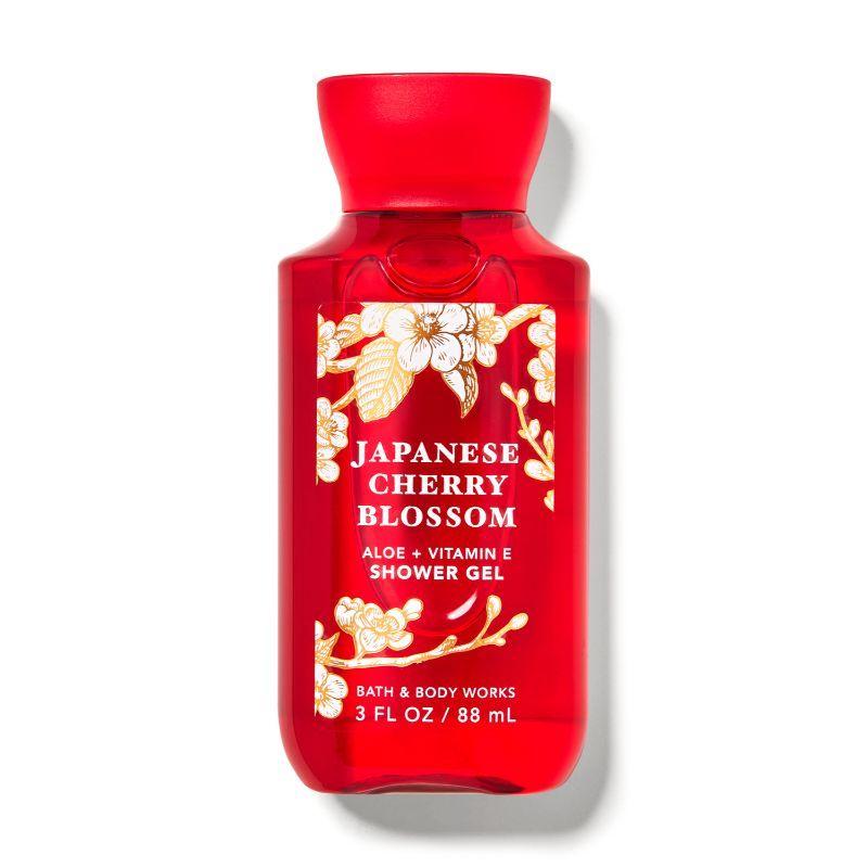 bath &body works japanese cherry blossom - ボディローション