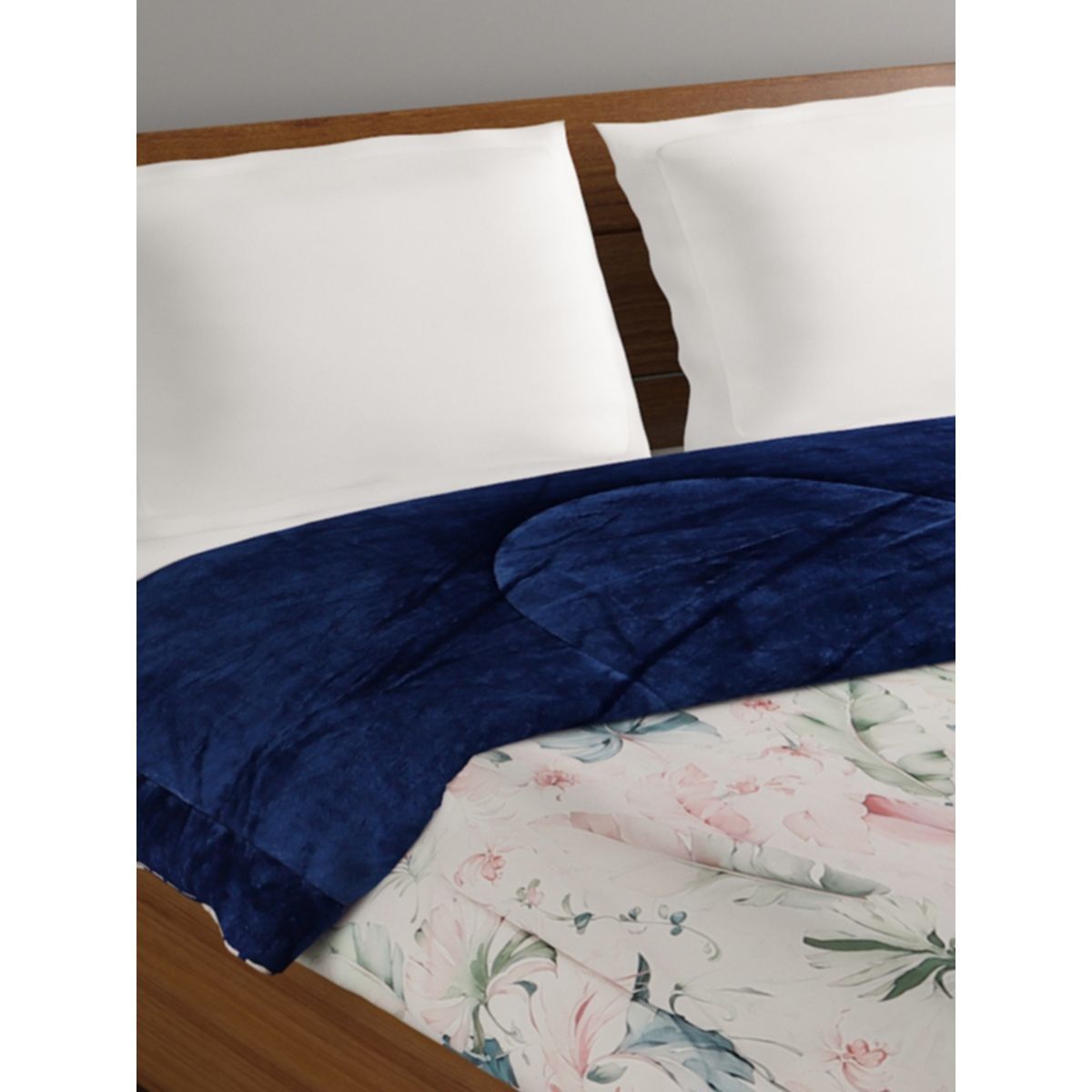 Buy Bombay Dyeing 795 GSM 100 Polyester Entice Double Comforter Online