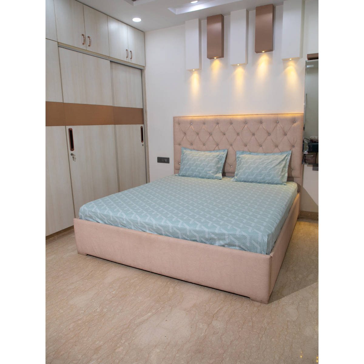 StudioHMK Light Teal 100% Cotton Bedsheet with Pillow Covers (King)
