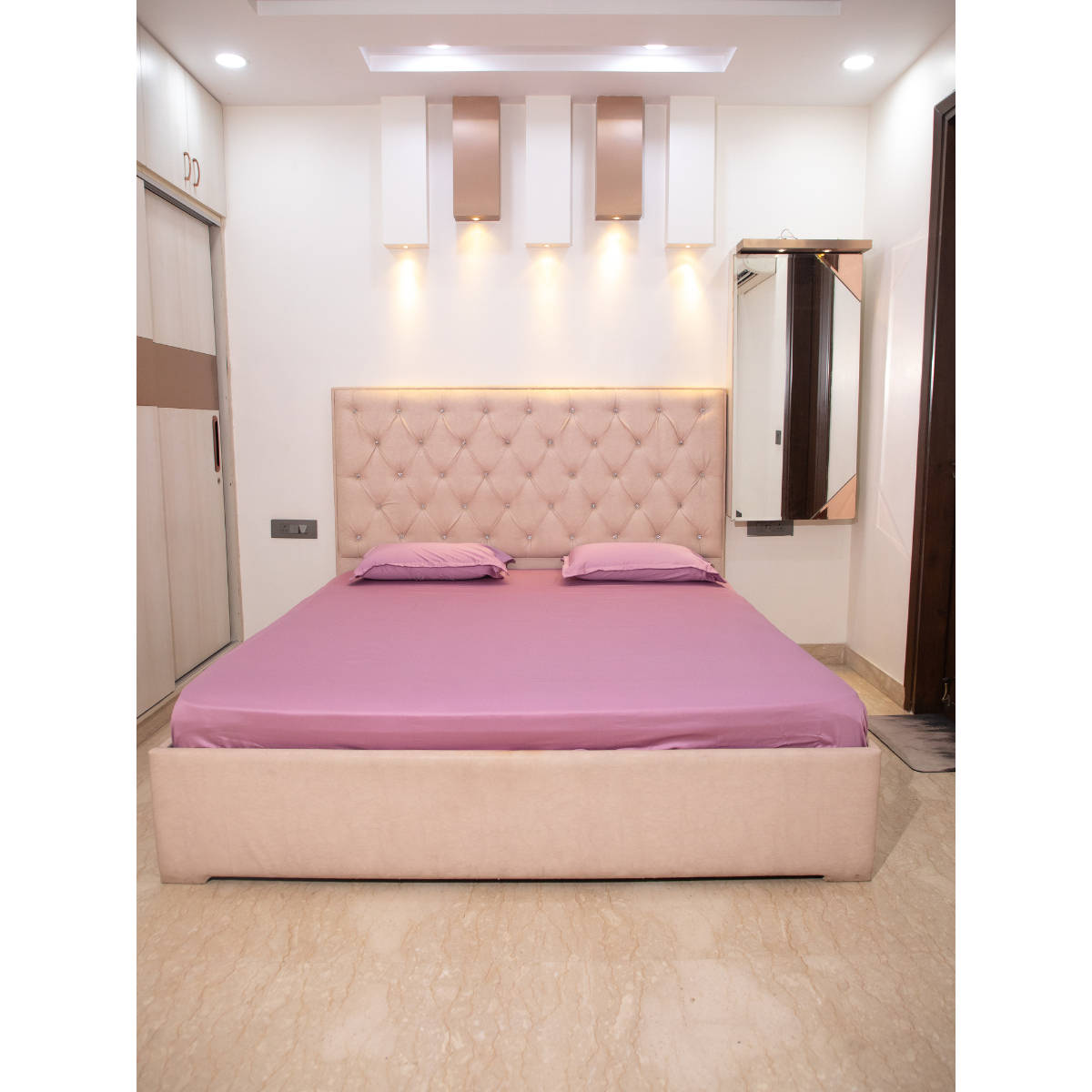 StudioHMK Pink Solid 100% Cotton King Bedsheet with Pillow Covers