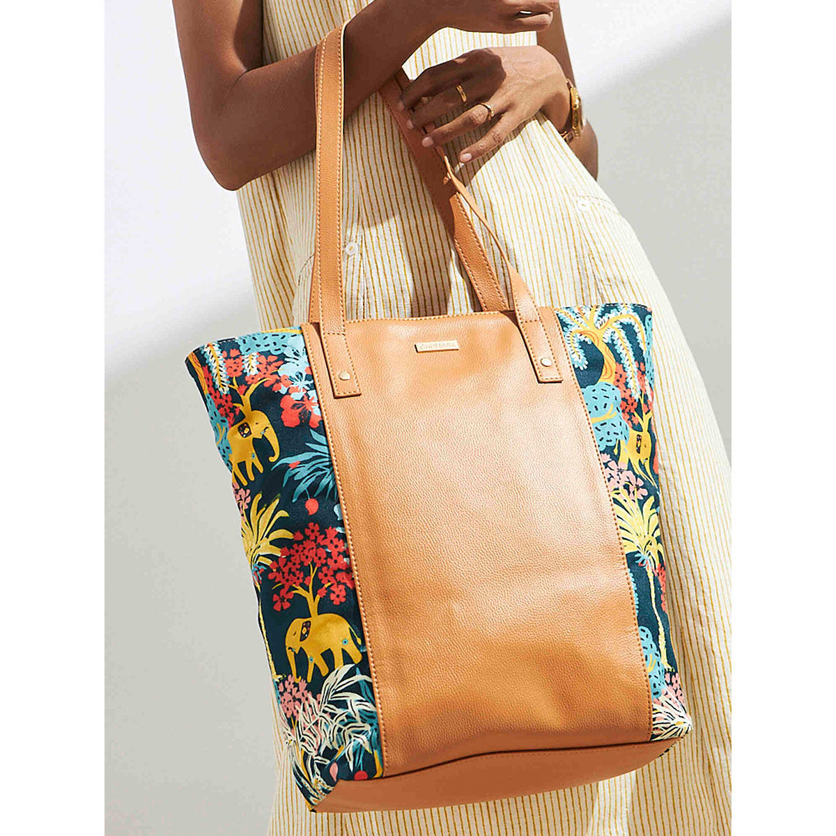 Buy Chumbak Jungle Drama Tassel Tote Bag Online