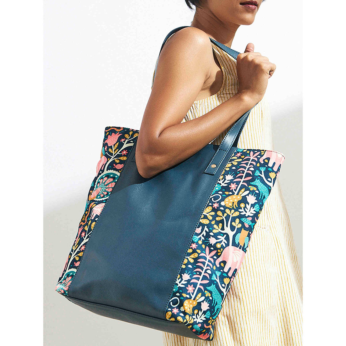 Chumbak discount tote bag