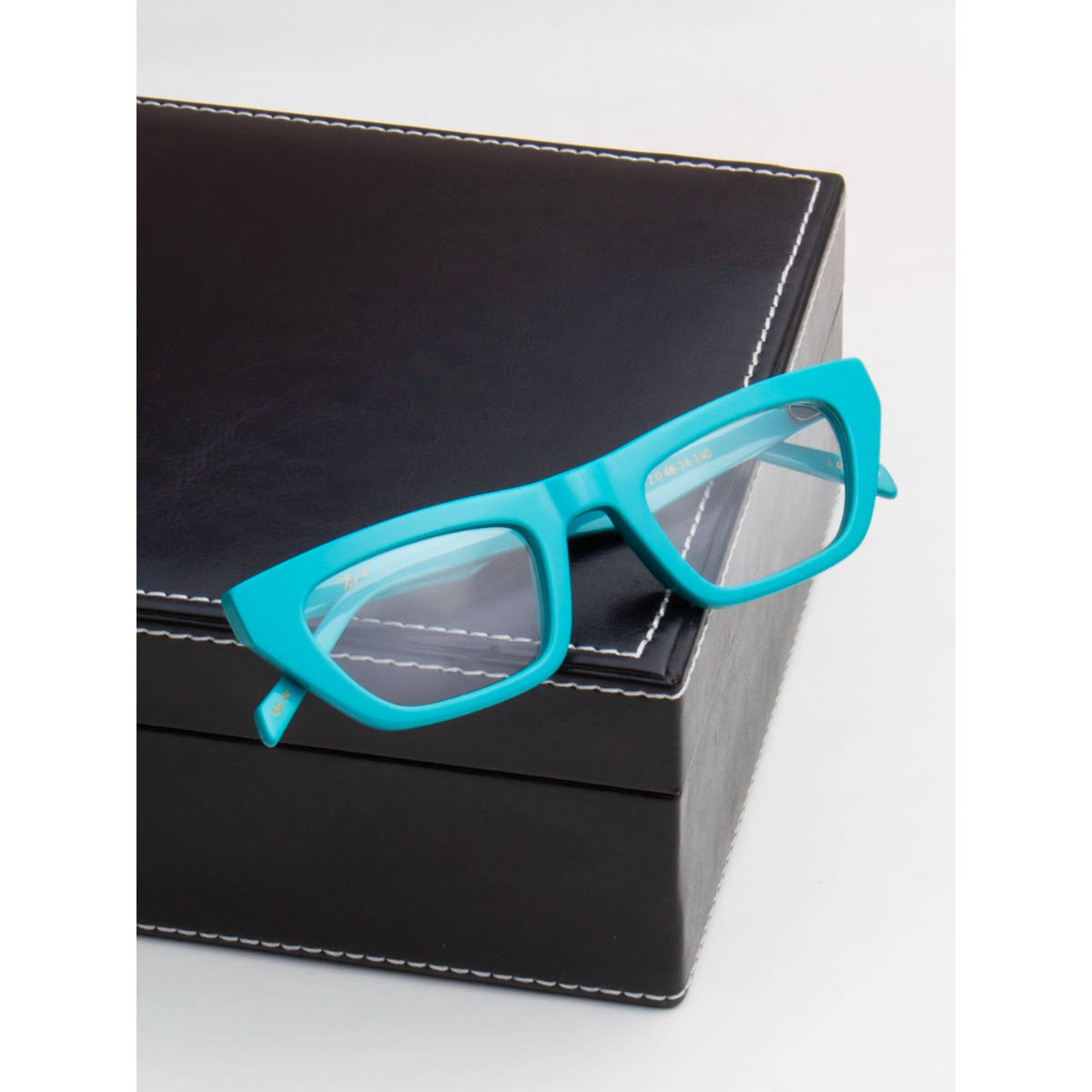 TED SMITH Women Full Rim Blue Cat Eye Frame