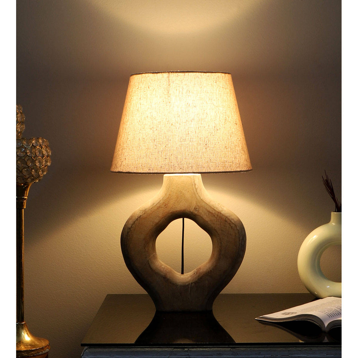 Tu Casa Mishuna Kian Table Lamp