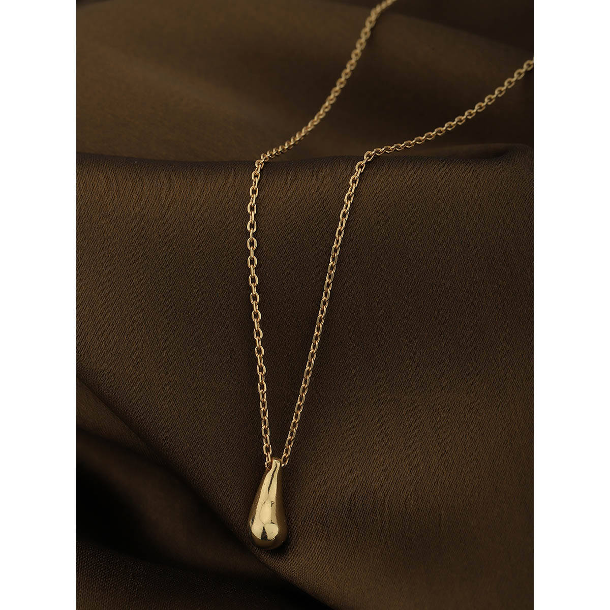 Carlton London 18Kt Gold Plated Contemporary Drop Pendant with Chain Necklace