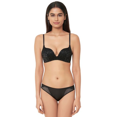 Buy Wacoal Zephyr Padded Non Wired 3-4th Cup Push-Up Lacy Plunge Bra -  Black Online
