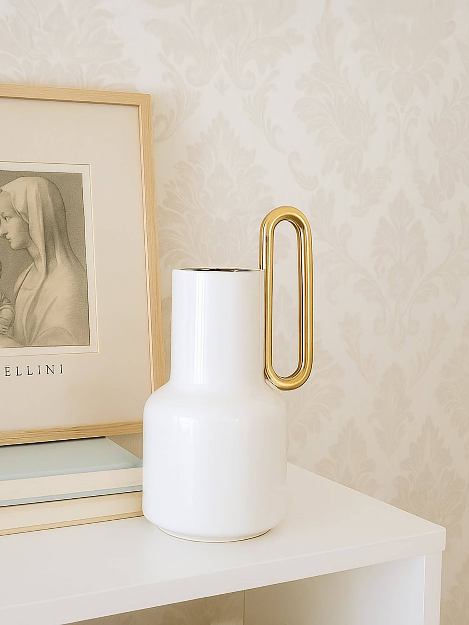 Whispering Homes Alaia Deco - White