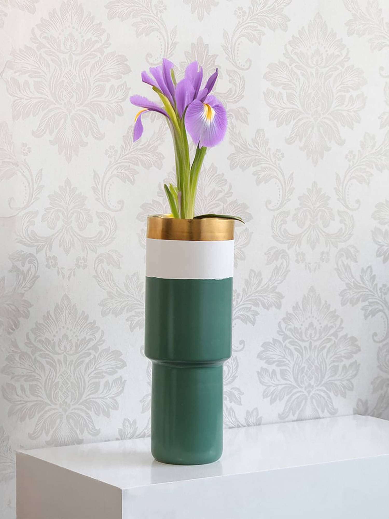 Whispering Homes Amaya Vase - Green