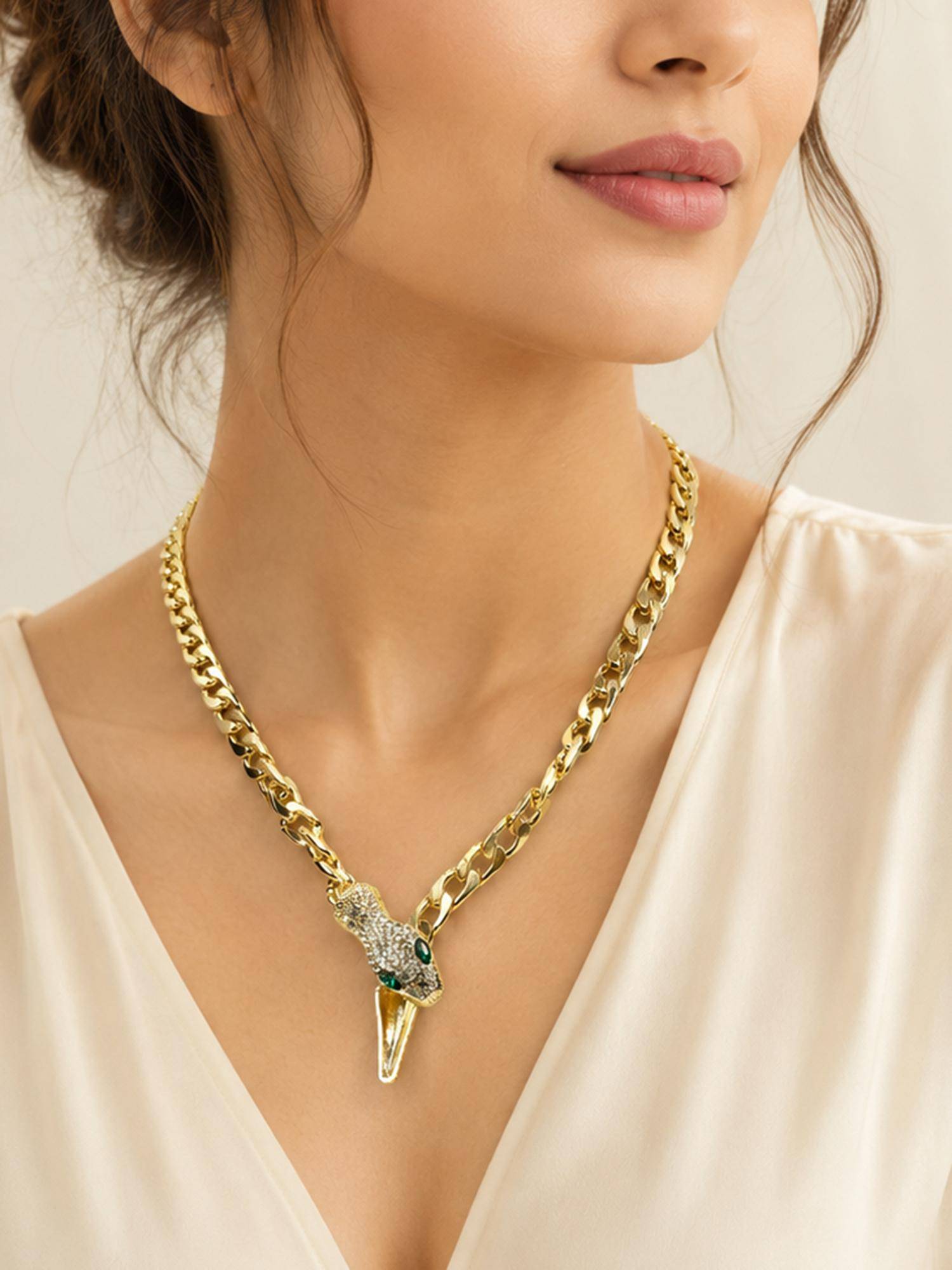 AANURA Gold Cuban Link Chain Necklace