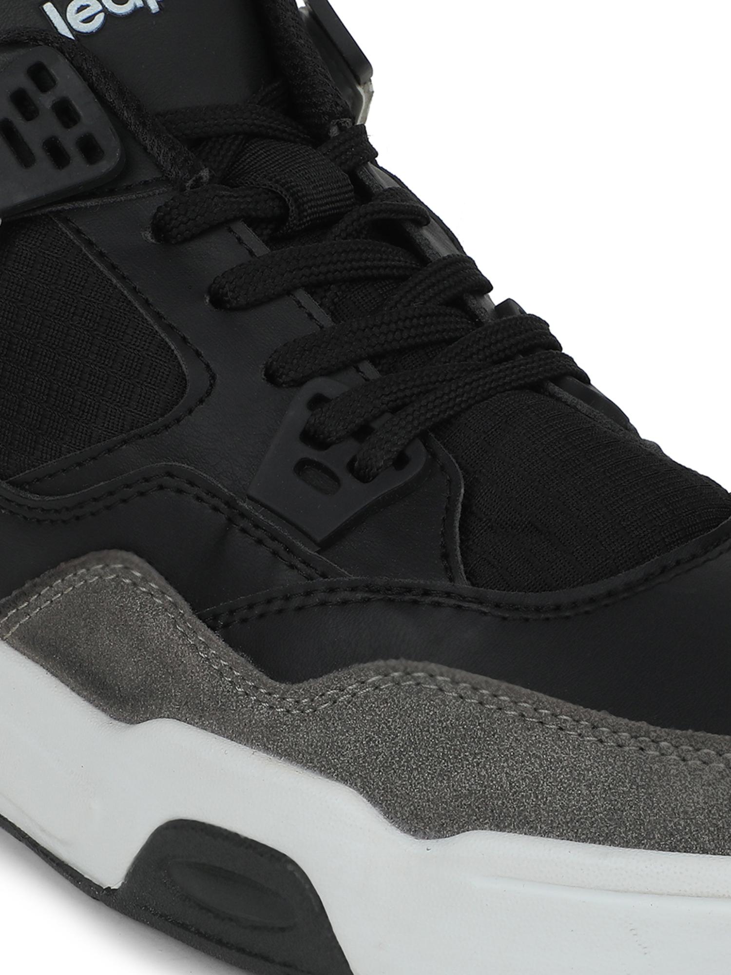 Buy LIBERTY Leap7X Retro-02 Black Casual Lacing Sneakers Online