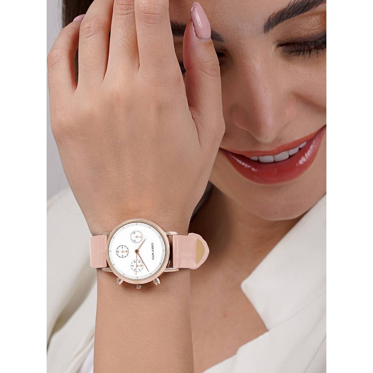 Joker & Witch Boston White Dial Pink PU Strap Watch