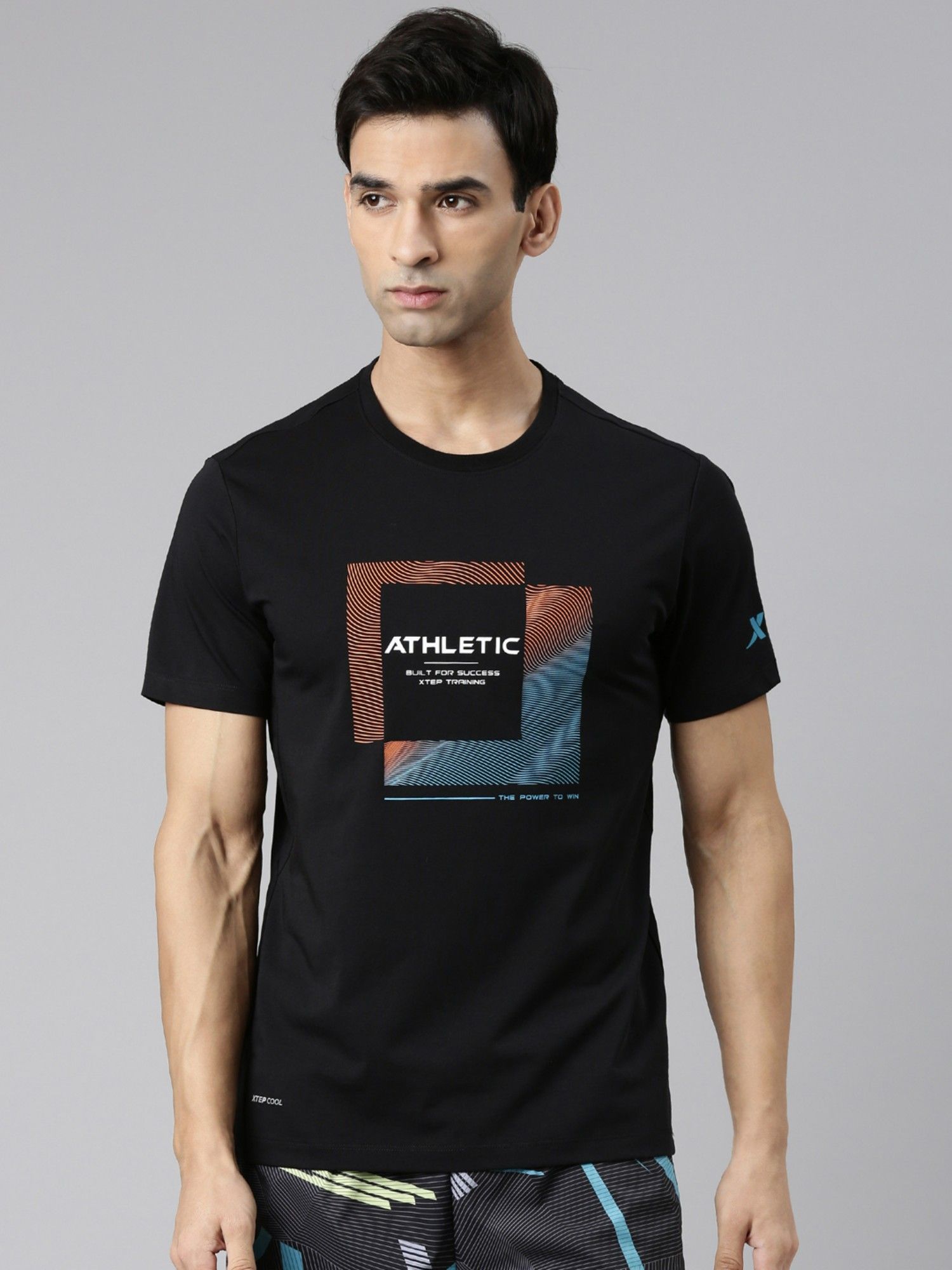 【最安値】STRONG PACK TEE SHORT (GLAY) XSサイズ Buy Xtep Black Short Sleeves T-Shirt for Men Online