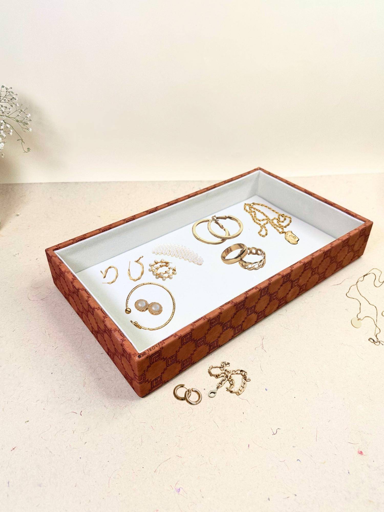 La Trove Tan Designer Leather Plain Accessories Storage Organizer Display Tray