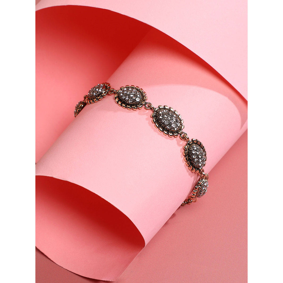 Sohi Women Twisted Crystal Bracelet Gold