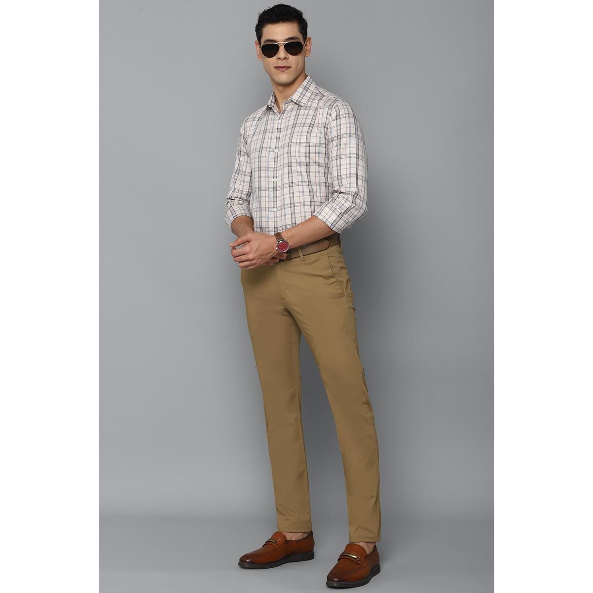 Buy Men Khaki Regular Fit Solid Formal Trousers Online - 23351 | Allen Solly