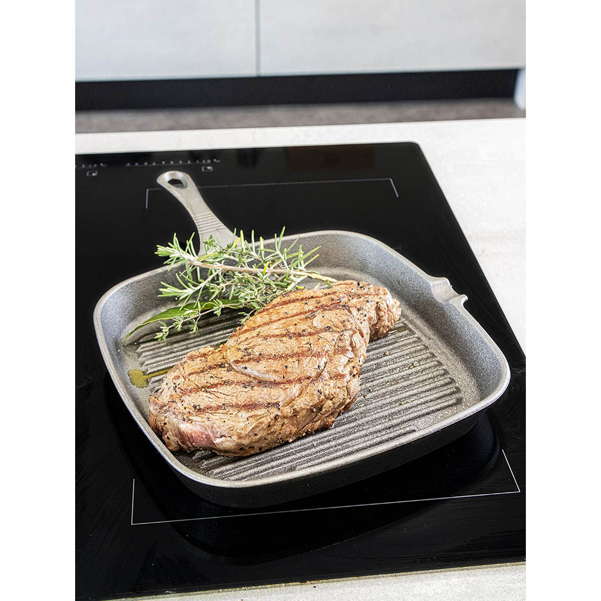 Craft Kitchen™ Cast Iron Square Grill Pan 26cm