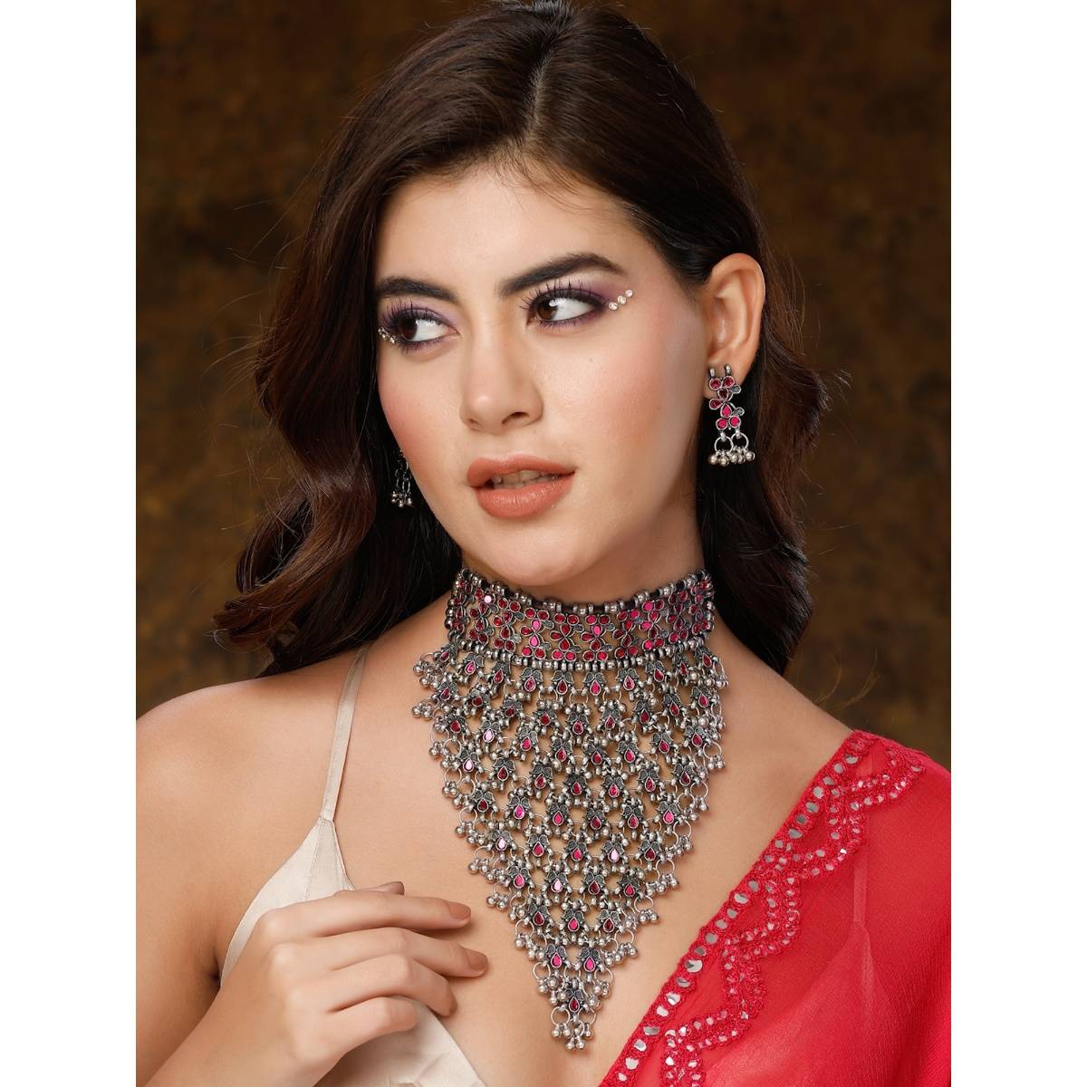 Moedbuille Mirrors & Stones Layered Tribal Oxidised Silver Plated Jewellery Set Pink