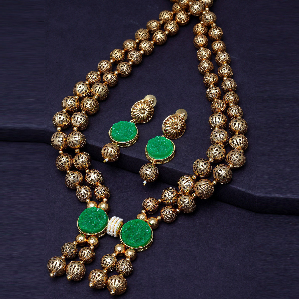 Ishin White  Colour Gold Plated Artificial Stones And Beads Chain