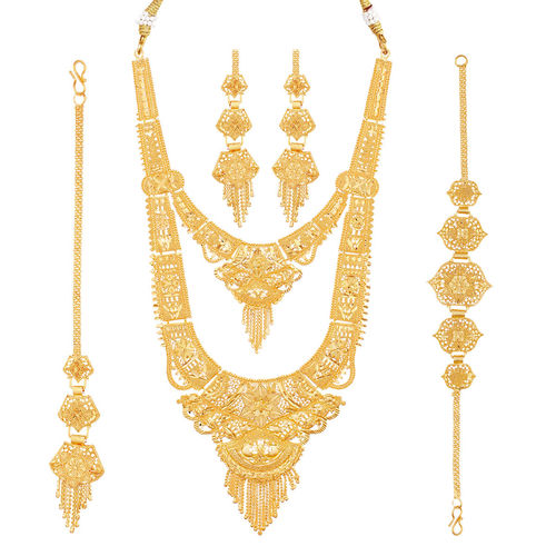 Sukkhi Luxurious 24 Carat Gold Plated Rani Haar Bridal Necklace Set For Women Nyksukhi01041 Buy Sukkhi Luxurious 24 Carat Gold Plated Rani Haar Bridal Necklace Set For Women Nyksukhi01041 Online At Best Made up with a broad chain and big, heavy, round it took our hearts away while searching for rani haar designs in gold. sukkhi luxurious 24 carat gold plated rani haar bridal necklace set for women nyksukhi01041