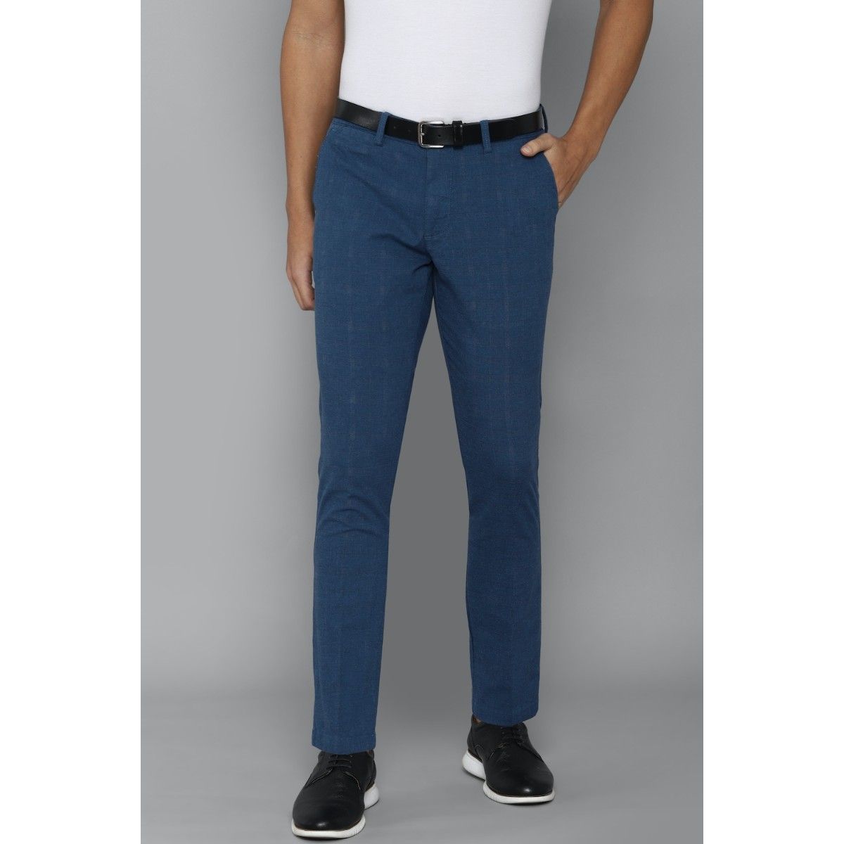 Louis Philippe Men Grey Slim Fit Textured Flat Front Casual Trousers Buy  Louis Philippe Men Grey Slim Fit Textured Flat Front Casual Trousers Online  at Best Price in India  NykaaMan