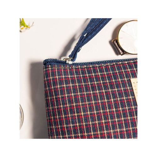 Visual Echoes Blue Checkered Everyday Essential Pouch
