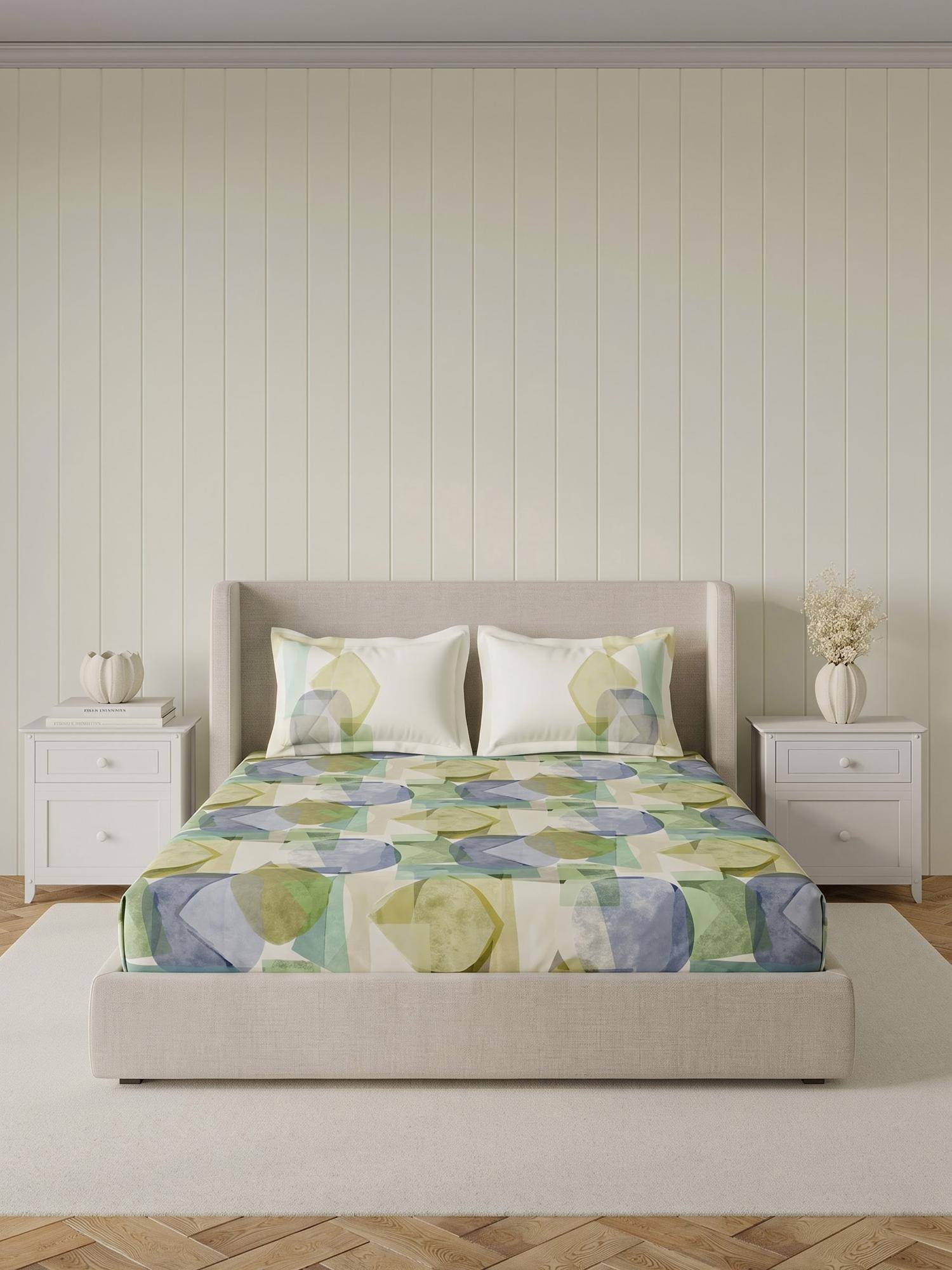 Ddecor Live Beautiful 100% Cotton Abstract 145TC King Bedsheet With 2 Pillow Covers - Green