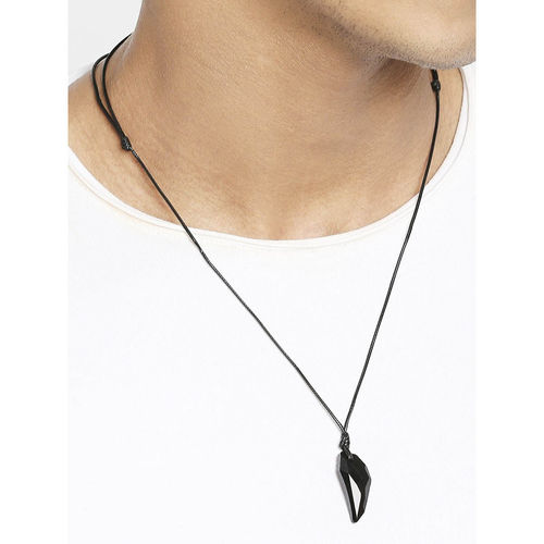OOMPH Black Wolf Tooth Fashion Pendant Necklace For Men Boys
