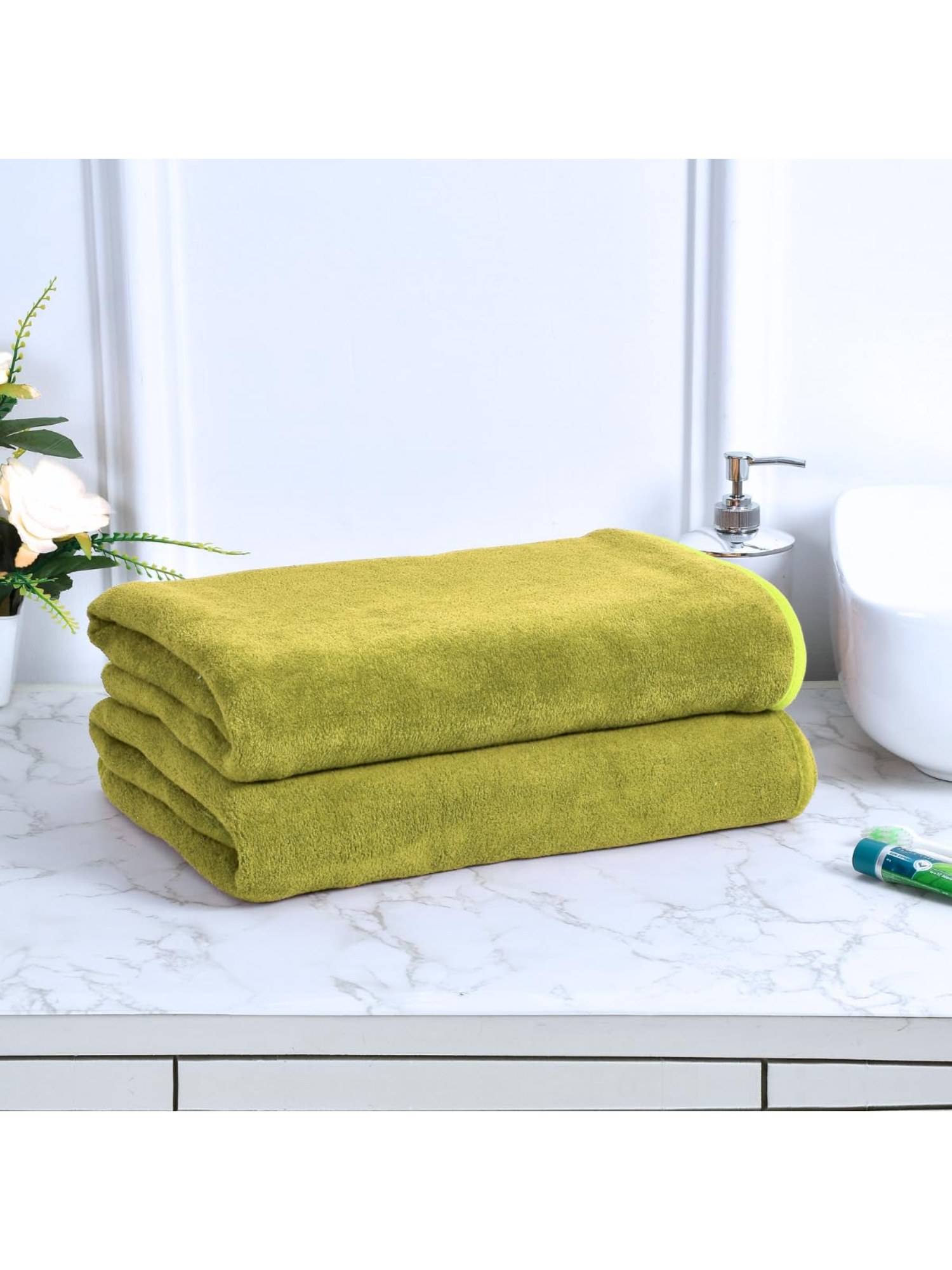 Black Gold Microfiber Bath Towels Super Absorbent Plain Green (Pack Of 2)