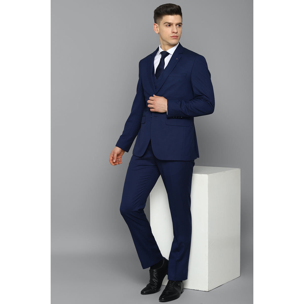 Louis philippe three hot sale piece suit