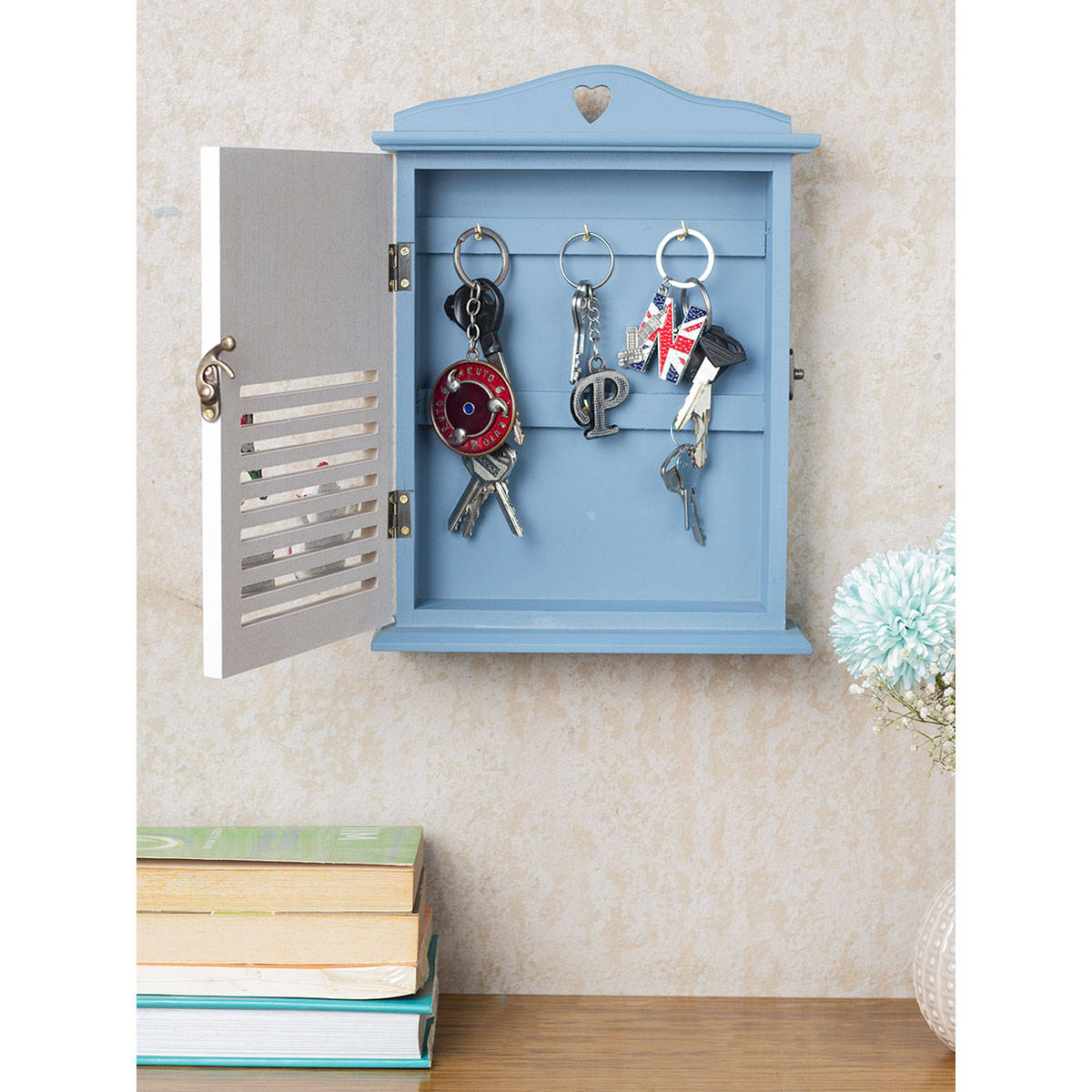 Buy Voncasa Blue & White Wood House Shaped Key Organiser Box Online
