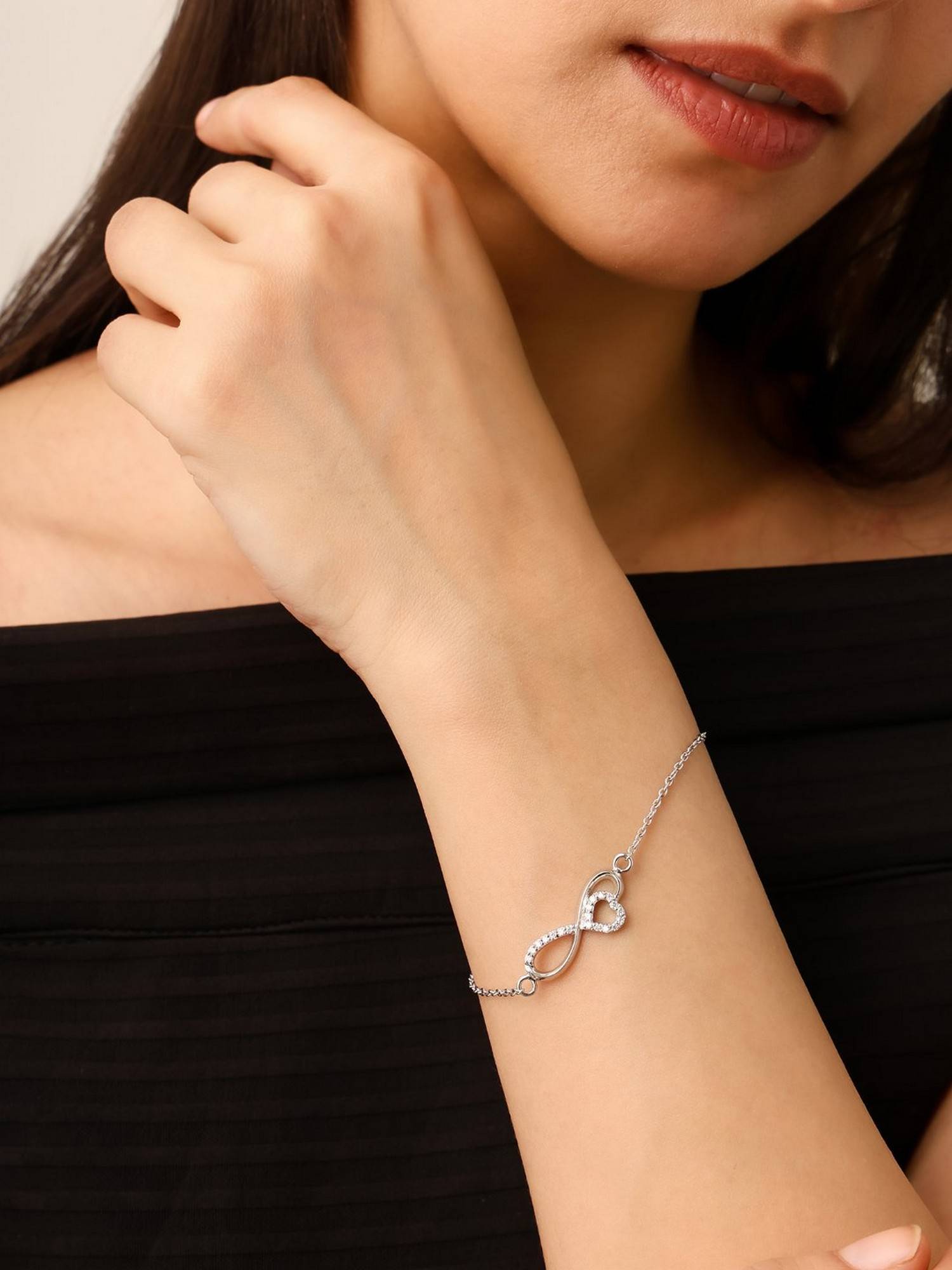 Soraya Luxe 925 Silver Moissanite Diamond Infinity Heart Bracelet