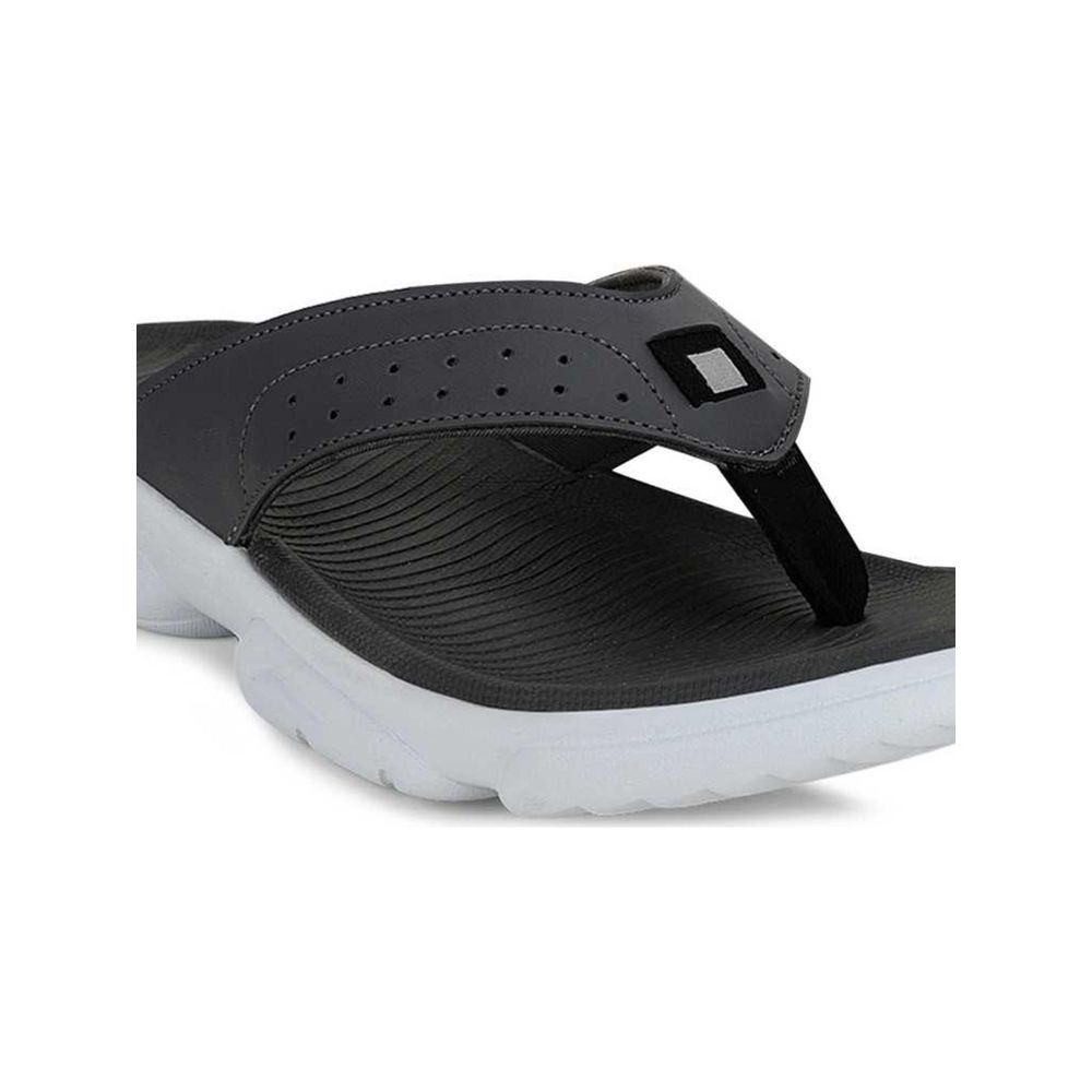 campus chappal price