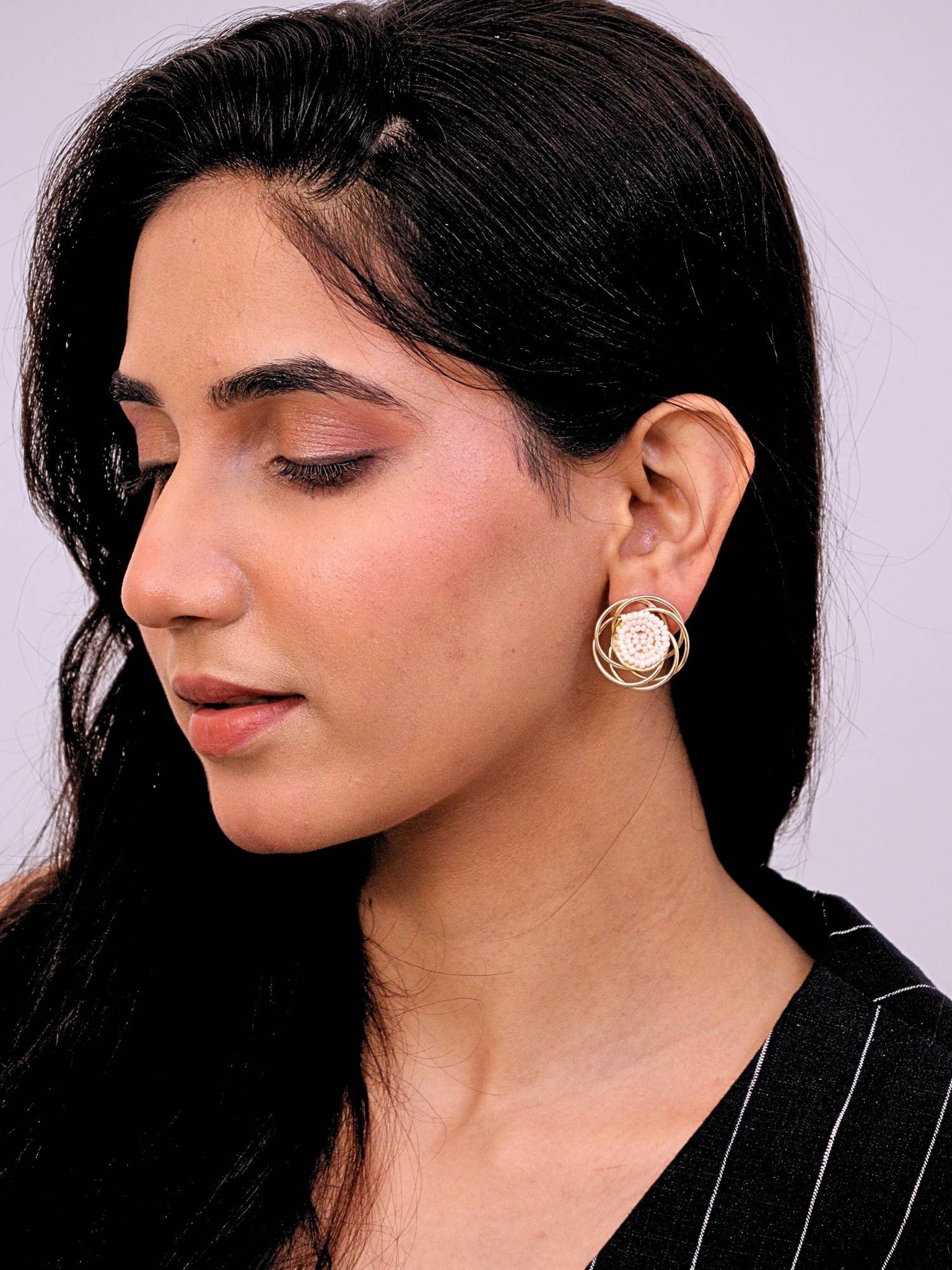 Viana Jewels Gul Brass Stud Earrings